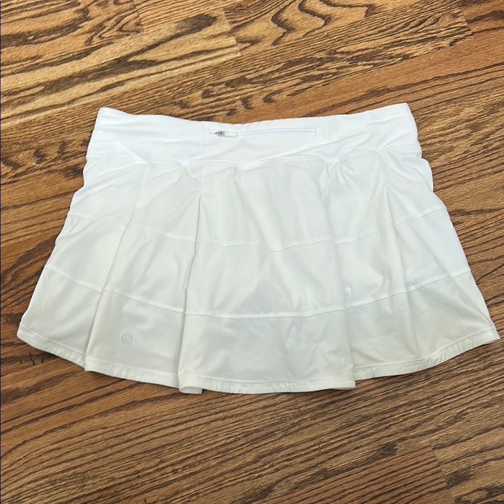 Lululemon Pace Rival Mid Rise Skirt. Size 10.